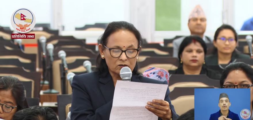पैसा तिर्न नसकेर सडकमा बच्चा जन्माउनुपर्ने अवस्थाको अन्त्य गरियोस् : हमाल