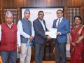 बाढीपीडितका लागि नेपाल इन्जिनियरिङ कलेजद्वारा १० लाख बढी सहयोग बाढीपीडितका लागि नेपाल इन्जिनियरिङ कलेजद्वारा १० लाख बढी सहयोग