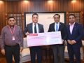 प्रभु बैंकका सञ्चालक/कर्मचारीबाट ४० लाख ८० हजार सहयोग प्रभु बैंकका सञ्चालक/कर्मचारीबाट ४० लाख ८० हजार सहयोग