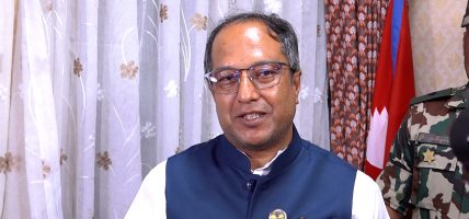 उद्योगमन्त्री साहद्वारा पदभार ग्रहण, पूर्वमन्त्रीसँग छलफल गरेर मात्र नयाँ योजना अघि बढाउने