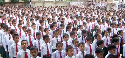 बाढीपीडितका लागि अक्सिडेन्टल पब्लिक स्कूल परिवारको सहयोग