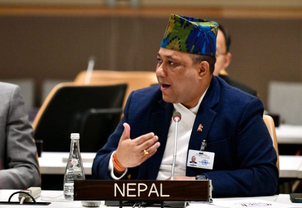 ‘सगरमाथादेखि समुद्रसम्मको जलवायु जोखिम सम्बोधन गर्न सामूहिक प्रयास आवश्यक छ’ ‘सगरमाथादेखि समुद्रसम्मको जलवायु जोखिम सम्बोधन गर्न सामूहिक प्रयास आवश्यक छ’