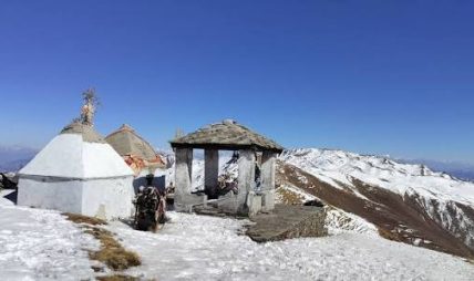 बडीमालिकामा भारी हिमपात: दुई जना पर्यटक सम्पर्कविहीन बडीमालिकामा भारी हिमपात: दुई जना पर्यटक सम्पर्कविहीन