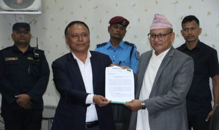 स्थानीय निर्वाचनमा दलगत प्रभाव हटाउन उज्यालो नेपालको माग स्थानीय निर्वाचनमा दलगत प्रभाव हटाउन उज्यालो नेपालको माग
