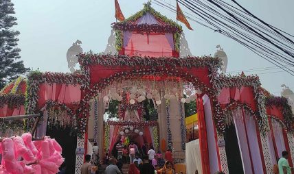 मिथिलामा बढ्यो ‘दशहरा’को चहलपहल मिथिलामा बढ्यो ‘दशहरा’को चहलपहल