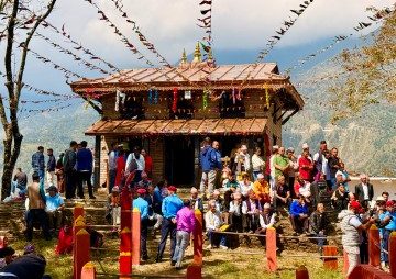 नवरात्रको नवौँ दिनः शक्तिपीठमा भक्तजनको घुइँचो नवरात्रको नवौँ दिनः शक्तिपीठमा भक्तजनको घुइँचो