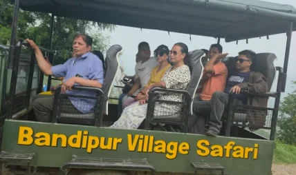 जीप सफारीमा बन्दीपुर घुम्न कि जीप सफारीमा बन्दीपुर घुम्न कि