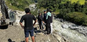 अवरुद्ध खाँदबारी–किमाथाङ्का  सडक पुनः सञ्चालनमा