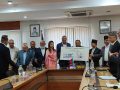 एनआरएन नेताहरूले नेपाल सरकारलाई गरे डीएनए किट हस्तान्तरण