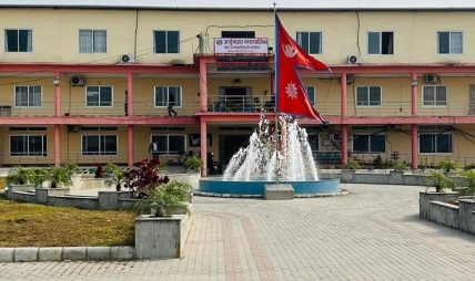 अर्जुनधाराका सात परिवारलाई जग्गाधनी पुर्जा वितरण अर्जुनधाराका सात परिवारलाई जग्गाधनी पुर्जा वितरण