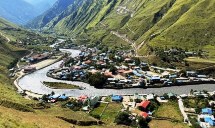 डोल्पा कारागारबाट सुरुङ खनेर भागे आठ कैदी, भेरी नदी पार गरेर फरार डोल्पा कारागारबाट सुरुङ खनेर भागे आठ कैदी, भेरी नदी पार गरेर फरार
