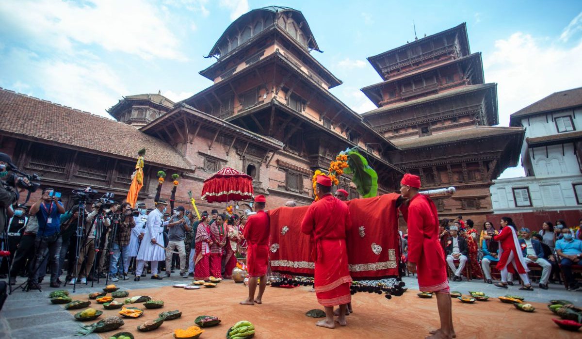 आश्विन शुक्ल सप्तमीः  फूलपाती भित्र्याइँदै