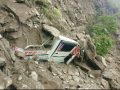 मुगुमा पहिरोले बोलेरो जिप पुरियो मुगुमा पहिरोले बोलेरो जिप पुरियो