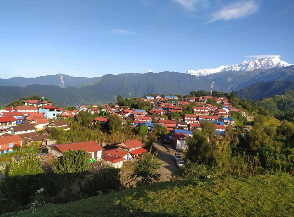 दसैँको बिदामा घुमफिर गर्न लमजुङका १० उपयुक्त गन्तव्य