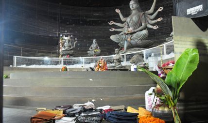 कोलकातामा दुर्गा पूजा मण्डपमा भागदौड, १९ जनाको मृत्यु
