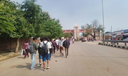सीमापारी जाने उपभोक्ता घट्दै, नेपालगञ्जमा बढ्यो चहलपहल सीमापारी जाने उपभोक्ता घट्दै, नेपालगञ्जमा बढ्यो चहलपहल