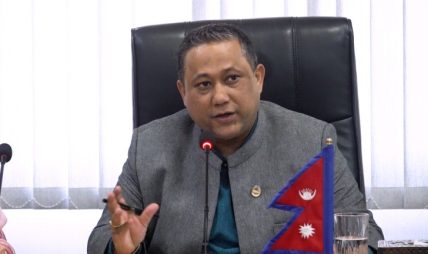 आगामी आर्थिक वर्षभित्रै एनआरएनए नागरिकता सम्बन्धि कानुनी बाधा हट्छ : मन्त्री खनाल आगामी आर्थिक वर्षभित्रै एनआरएनए नागरिकता सम्बन्धि कानुनी बाधा हट्छ : मन्त्री खनाल