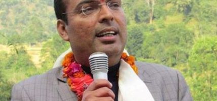 व्यवसायी खुमा अर्याल कांग्रेसको केन्द्रीय सदस्यमा उम्मेदवारी दिने