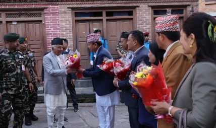 राष्ट्रपति पौडेलद्वारा नवदुर्गा भवानीको पूजाअर्चना राष्ट्रपति पौडेलद्वारा नवदुर्गा भवानीको पूजाअर्चना