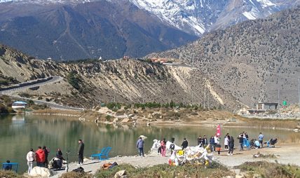 किन घटे मुस्ताङ आउने पर्यटक ?