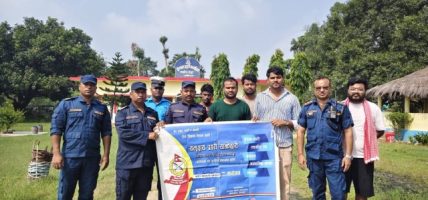 प्रहरी र ‘जेनजी’ युवाको अगुवाइमा कटहरिया बजार सरसफाइ