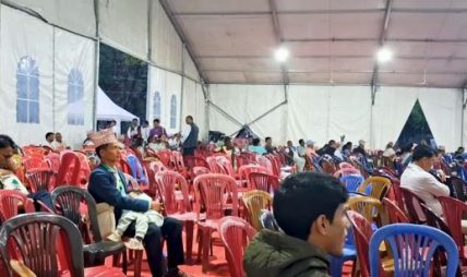 कांग्रेस महाधिवेशन : हलमा कुर्सी खाली, खुल्लामन्चमा चुनावी चटारो कांग्रेस महाधिवेशन : हलमा कुर्सी खाली, खुल्लामन्चमा चुनावी चटारो