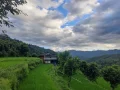 गाउँबस्तीमा कमेरो माटोको प्रयोग हराउँदै, आधुनिकतासँगै बदलिँयो मानिसको रोजाइ गाउँबस्तीमा कमेरो माटोको प्रयोग हराउँदै, आधुनिकतासँगै बदलिँयो मानिसको रोजाइ