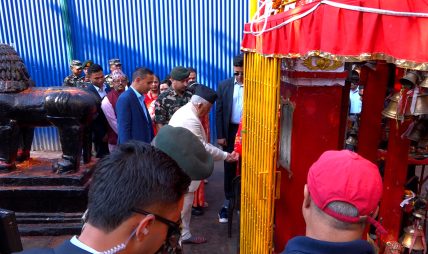 राष्ट्रपति पौडेलद्वारा काठमाडौं उपत्यकाका नौ शक्तिपीठमा पूजाअर्चना