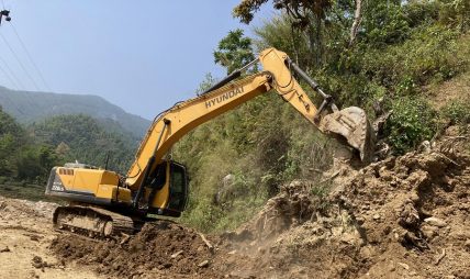 बेनी–दरबाङको फापरखेत पहिरोको वैकल्पिक सडक सञ्चालन बेनी–दरबाङको फापरखेत पहिरोको वैकल्पिक सडक सञ्चालन
