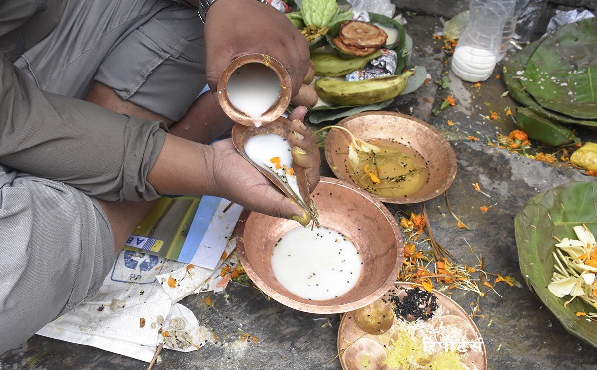 आश्विन कृष्ण औँसी : पितृ पक्ष समापन, गोकर्णेश्वरमा श्राद्ध गर्नेको घुइँचो