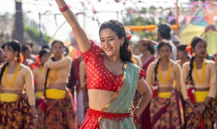 स्वस्तिमाको ‘मायालाई के दिऊँ म बैना’ले बनायो ५ करोड भ्युजको रेकर्ड स्वस्तिमाको ‘मायालाई के दिऊँ म बैना’ले बनायो ५ करोड भ्युजको रेकर्ड