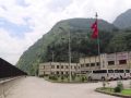 दसैँका सामान भित्र्याउन तीन दिनका लागि खुल्यो तातोपानी नाका