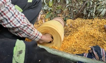 चुदारोका भरमा जोगिँदै ठेकी बनाउने परम्परा