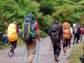 चुम उपत्यका पुगेका पर्यटक अलपत्र चुम उपत्यका पुगेका पर्यटक अलपत्र