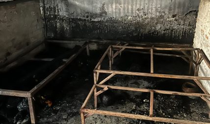 बिर्तामोडको बडी ग्यारेजमा आगलागी : तीन लाखको क्षति बिर्तामोडको बडी ग्यारेजमा आगलागी : तीन लाखको क्षति