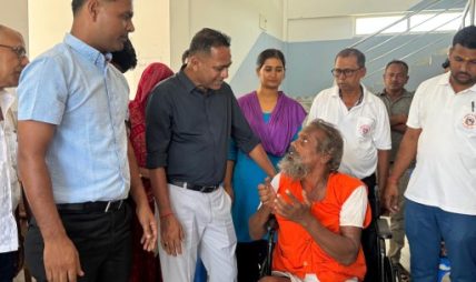 मटिहानीका ४० शारीरिक अशक्त व्यक्तिलाई ह्वीलचेयर वितरण मटिहानीका ४० शारीरिक अशक्त व्यक्तिलाई ह्वीलचेयर वितरण