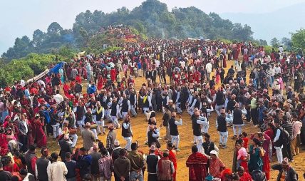टोट्नाउलामा दशैं मेला : घट्न थाल्यो महत्व टोट्नाउलामा दशैं मेला : घट्न थाल्यो महत्व
