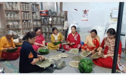 दुनाटपरी उद्योगले खोल्यो तानसेनका महिलालाई आम्दानीको बाटो
