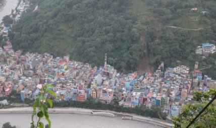 विपद्ले थलिएको म्याग्दीलाई पुनर्निर्माणको चिन्ता विपद्ले थलिएको म्याग्दीलाई पुनर्निर्माणको चिन्ता