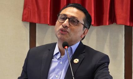 पुनरुत्थान र पुनर्निर्माणमा सहयोग गर्न एडिबीलाई अर्थमन्त्रीको आग्रह पुनरुत्थान र पुनर्निर्माणमा सहयोग गर्न एडिबीलाई अर्थमन्त्रीको आग्रह